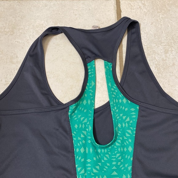 Under Armour razorback tank - Picture 6 of 7